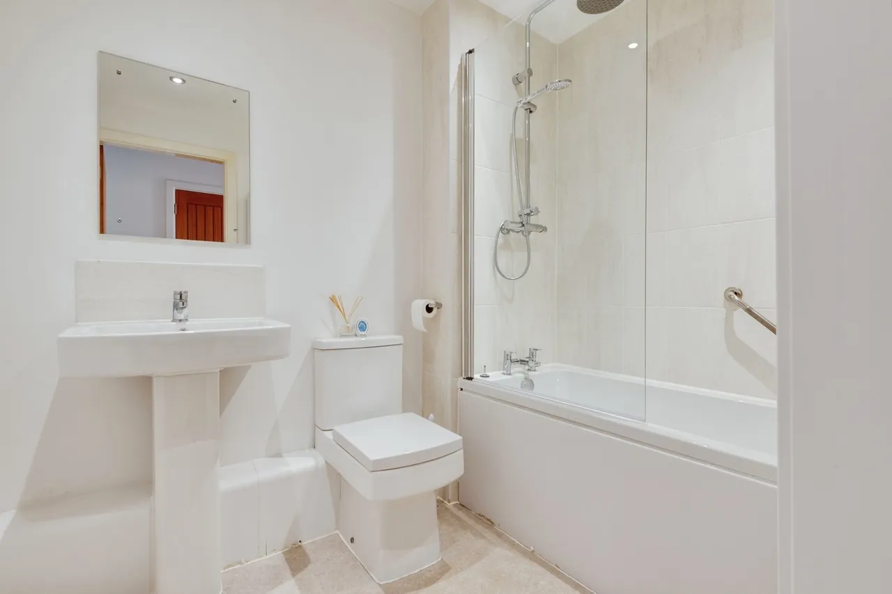 Madeira Drive, Liverpool, L25, photo 16