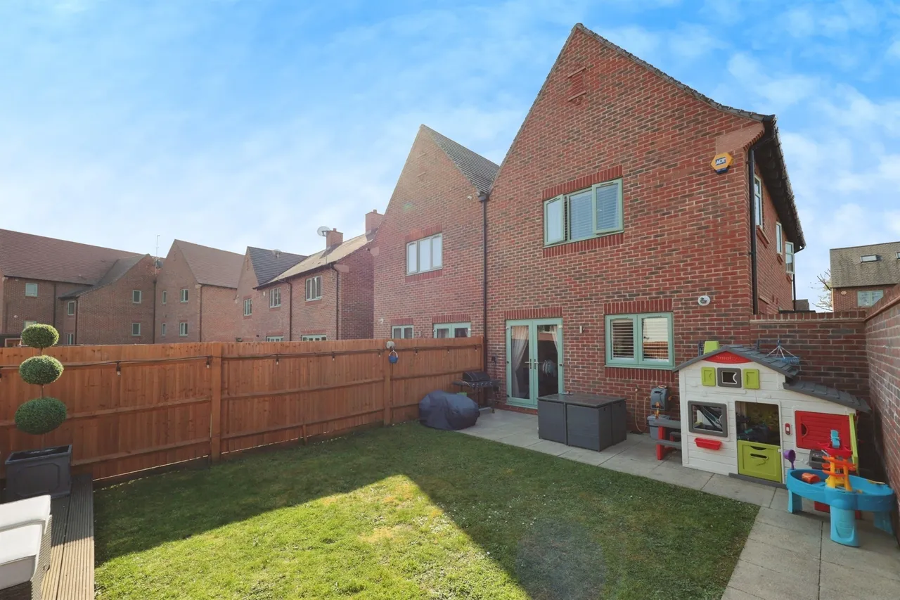 Fullers Avenue, Watford, WD25, photo 16