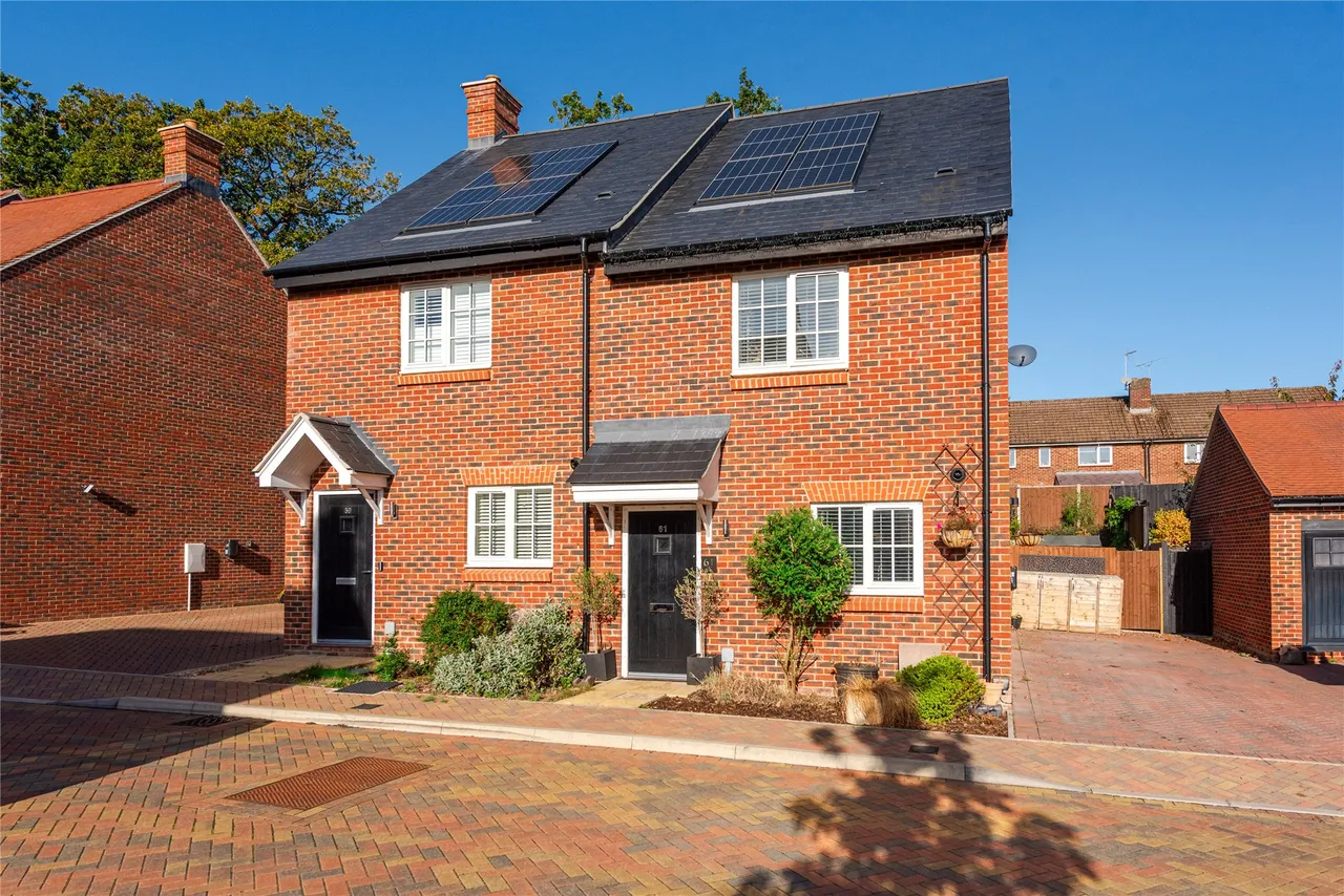 2 bed house for sale, Janes Way, Walters Ash, HP14