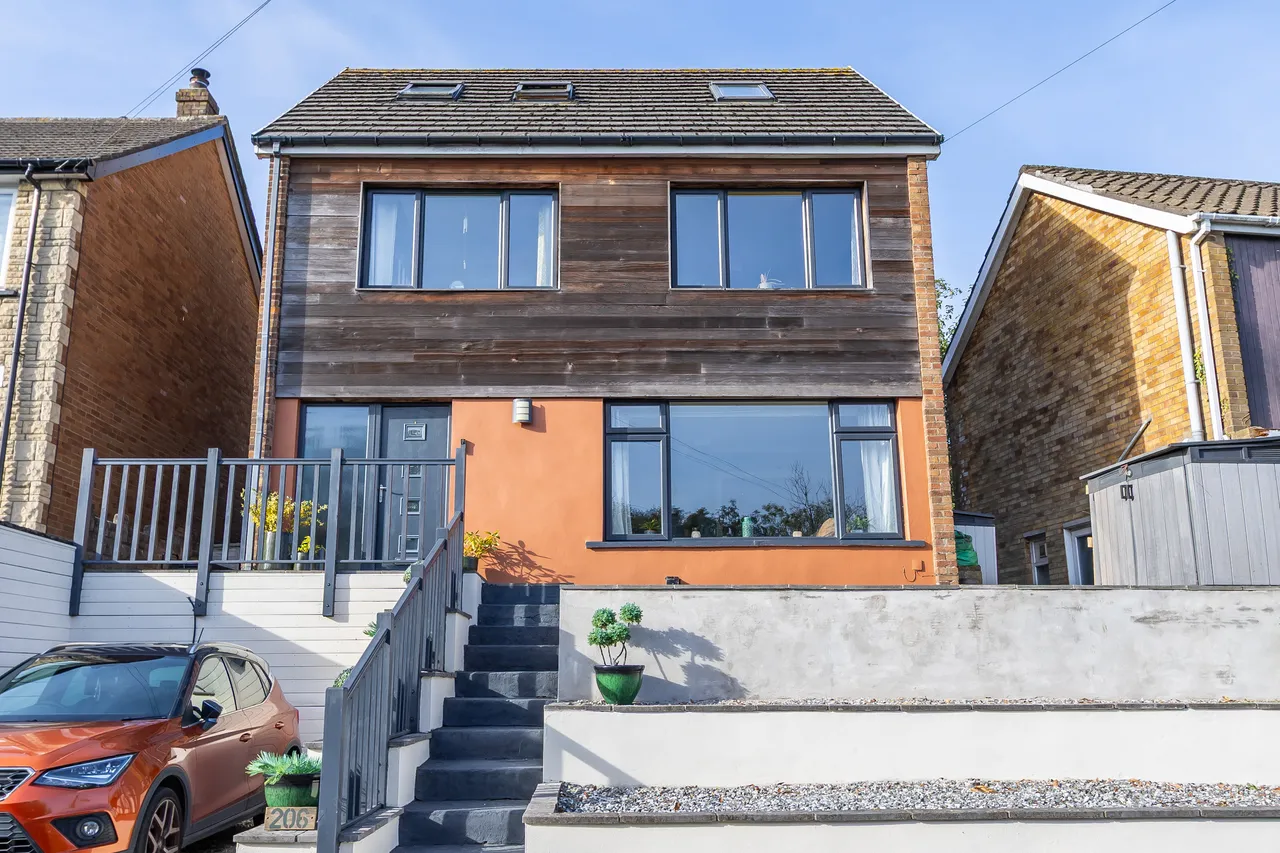 4 bed house for sale, Db
