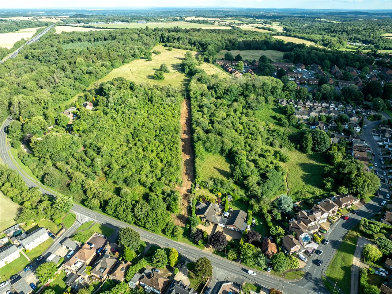 Park Lane, Lane End, HP14, photo 4