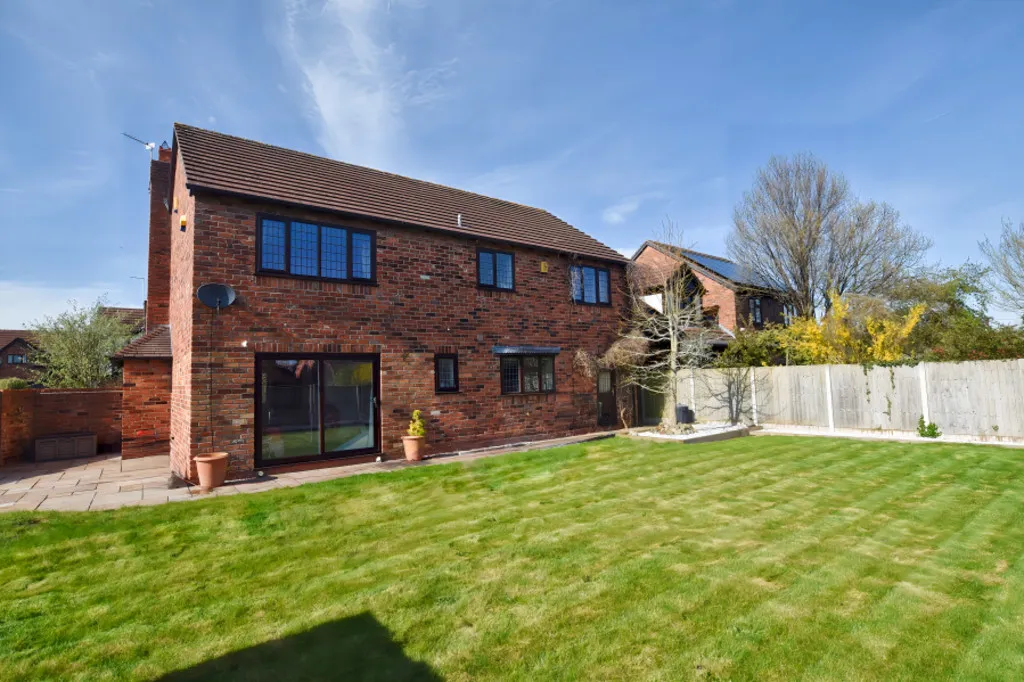 Sambrook Crescent, Market Drayton, photo 5