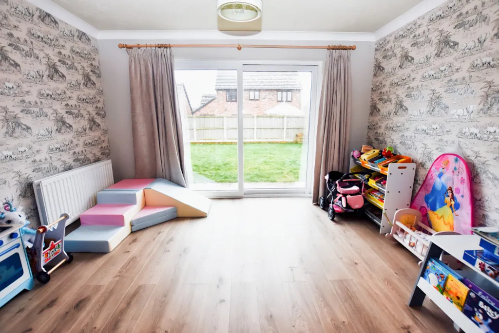 Sambrook Crescent, Market Drayton, photo 7