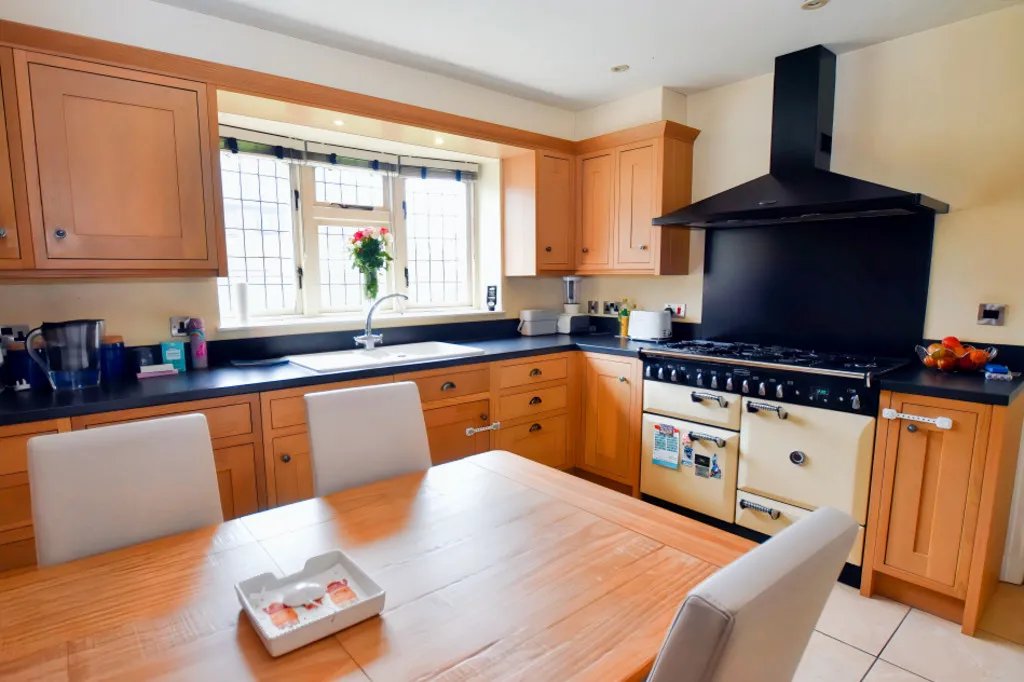 Sambrook Crescent, Market Drayton, photo 8