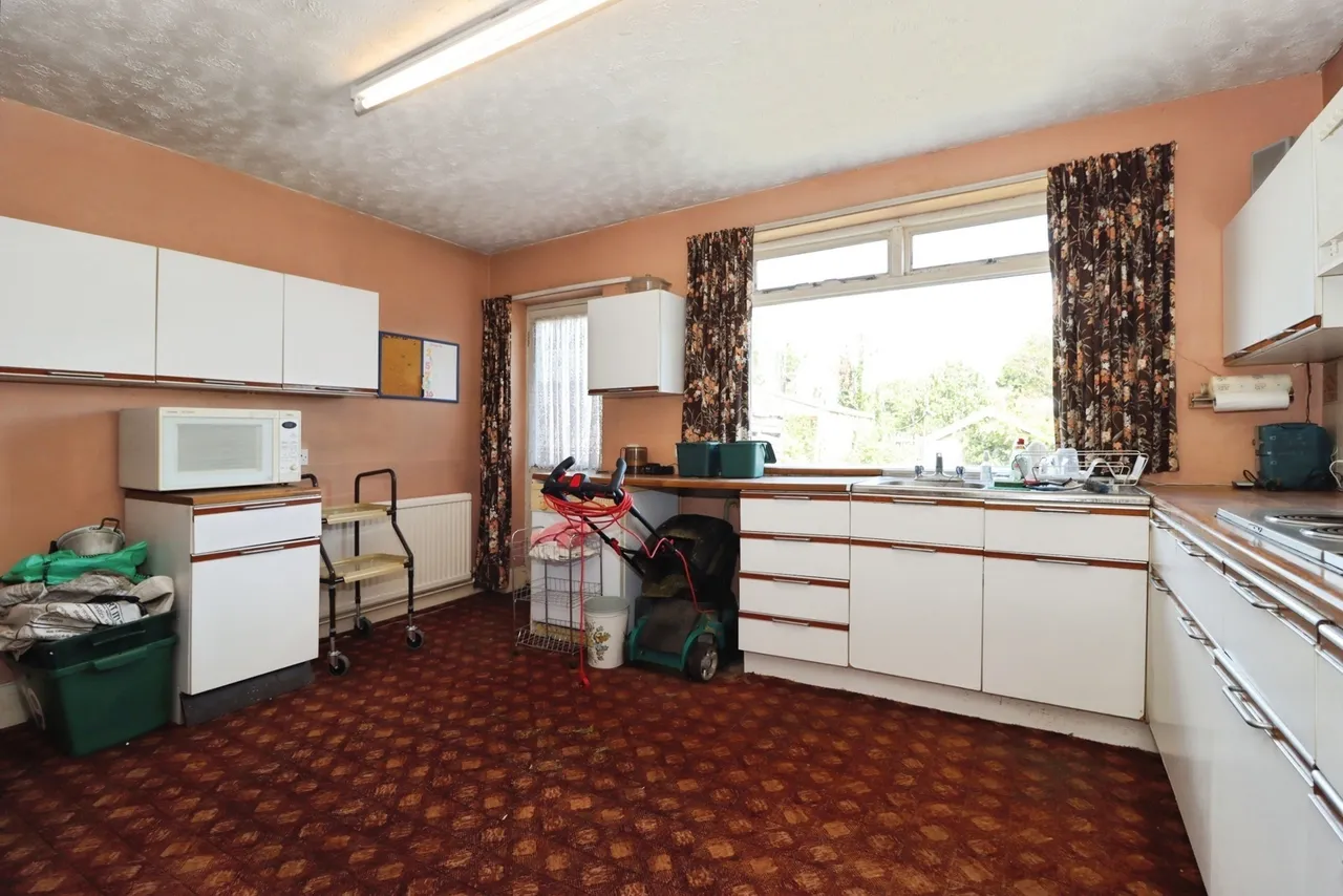 Cleve Road, BRISTOL, Avon, BS34, photo 9