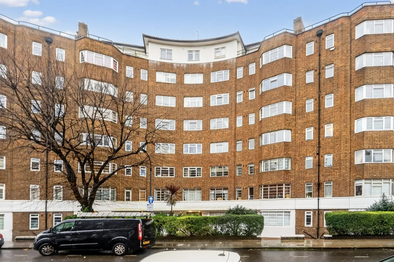 flat for sale — Barons Court Road, London