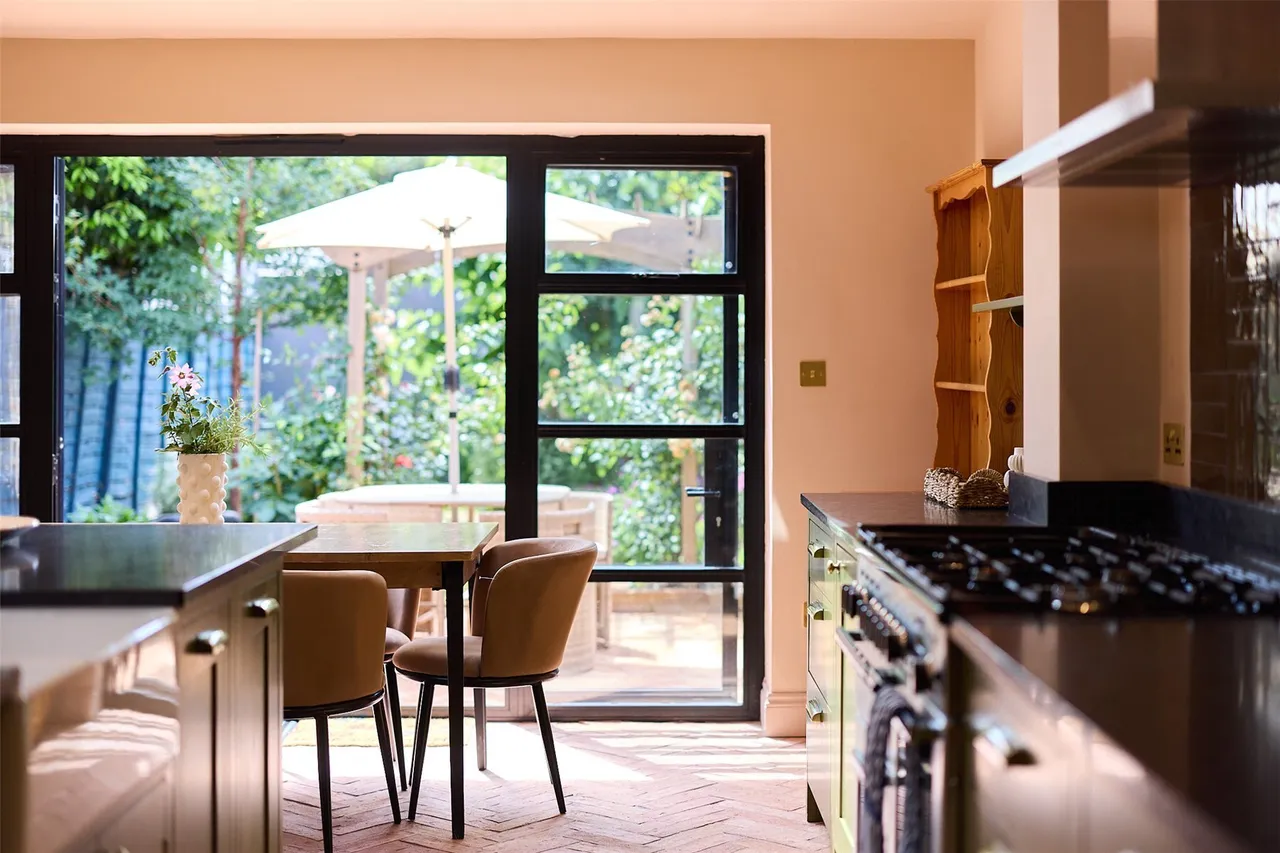 Naylor Road, London, SE15, photo 4