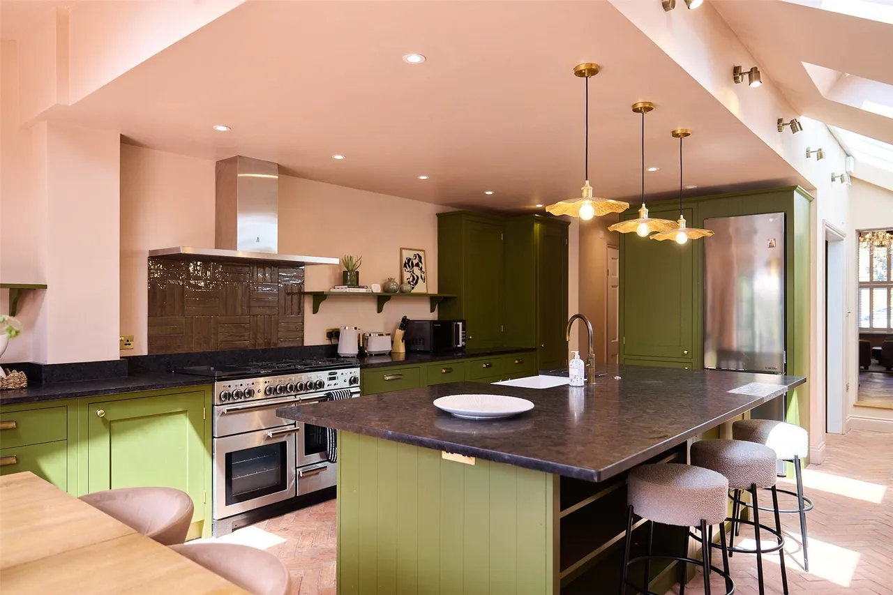 Naylor Road, London, SE15, photo 2