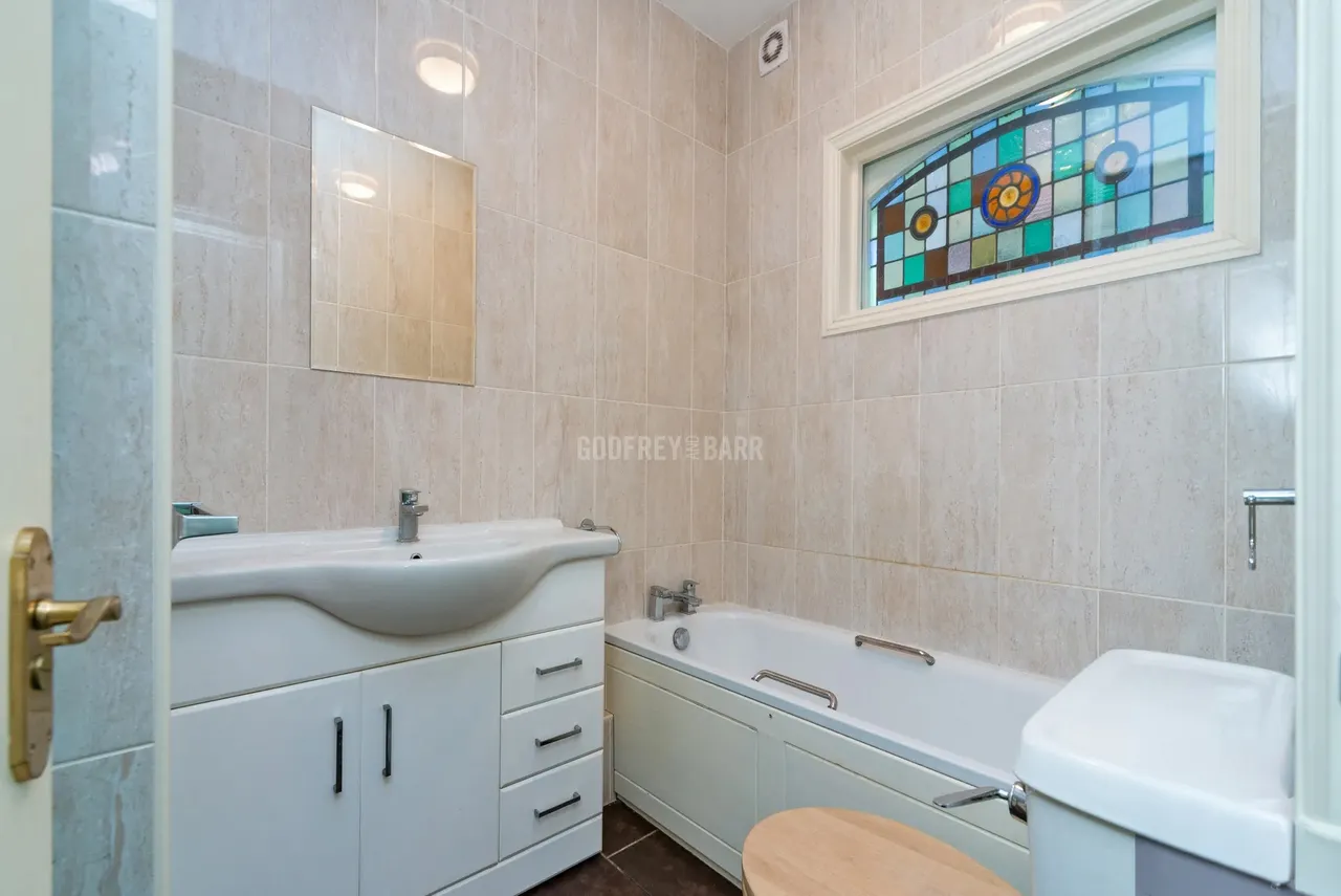 Hammers Lane, Mill Hill, NW7, photo 9