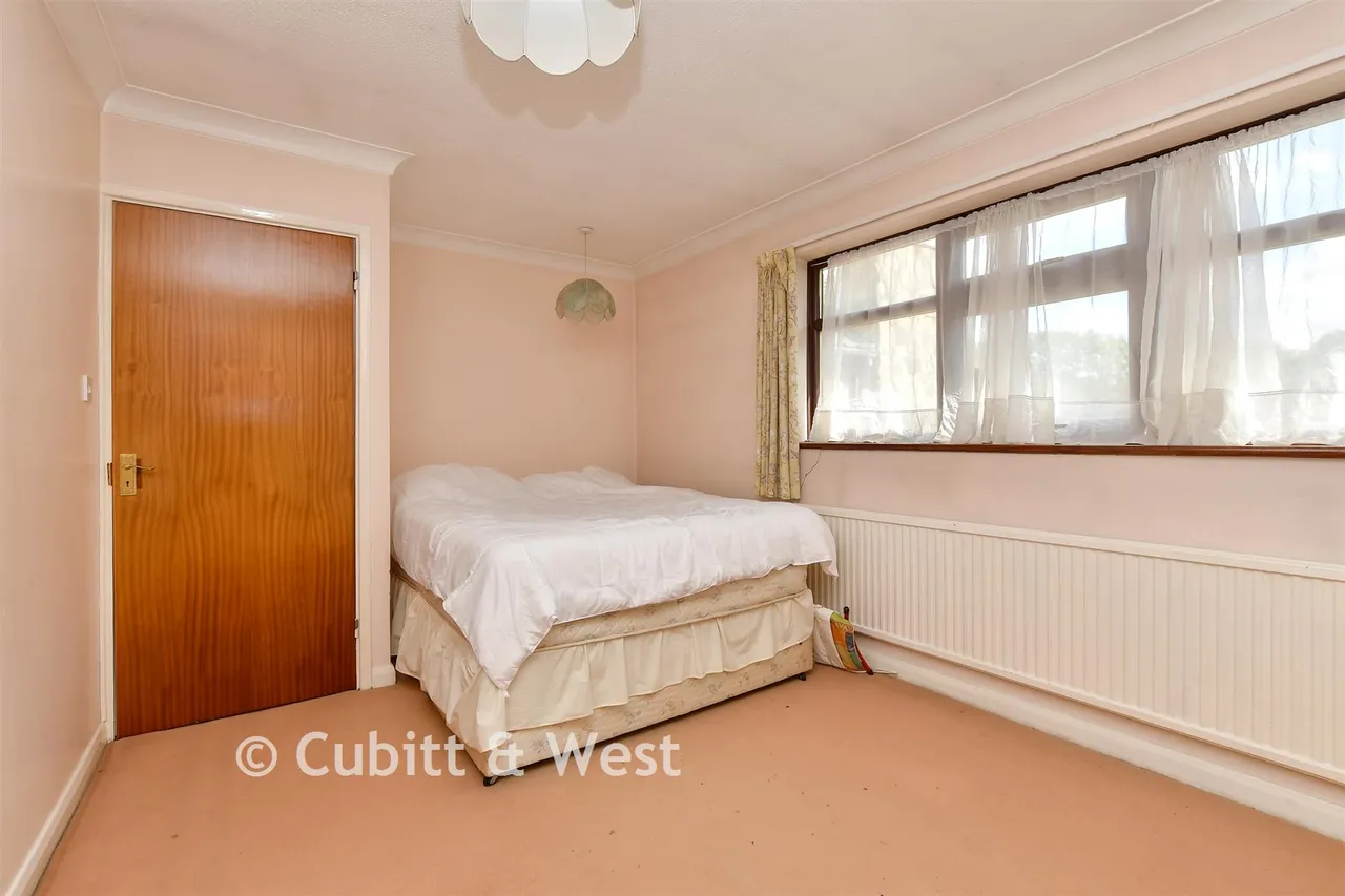 Brighton Road, Purley, CR8, photo 8