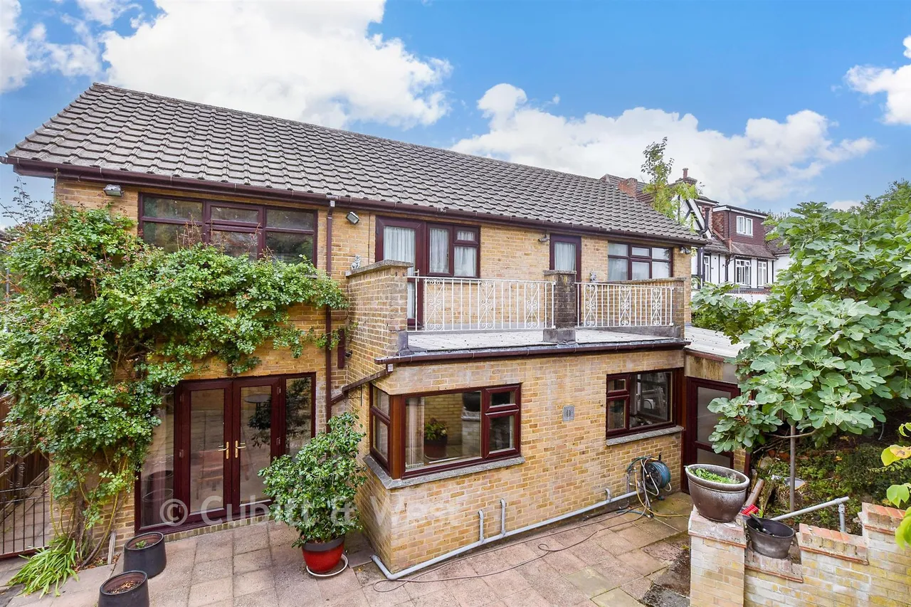 Brighton Road, Purley, CR8, photo 11