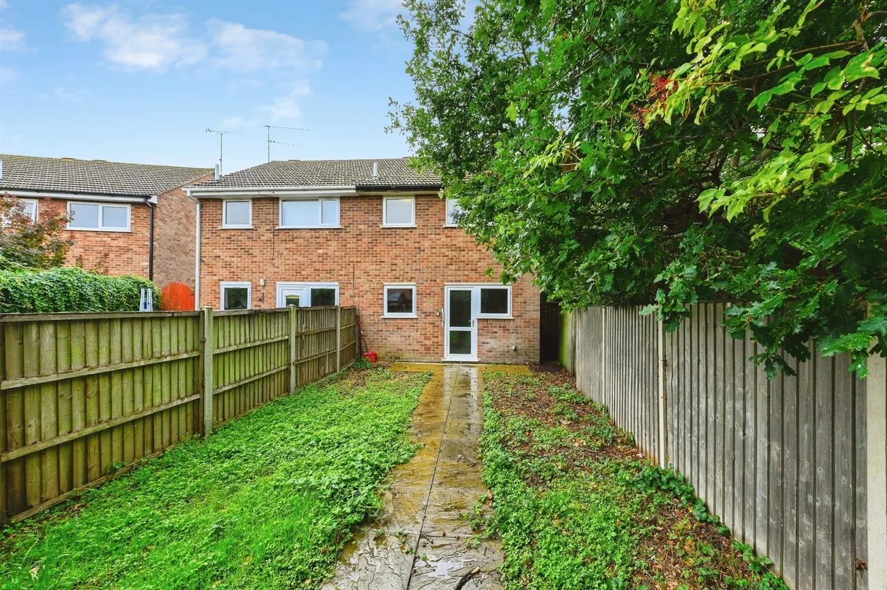 Pingles Road, North Wootton, King's Lynn, photo 12