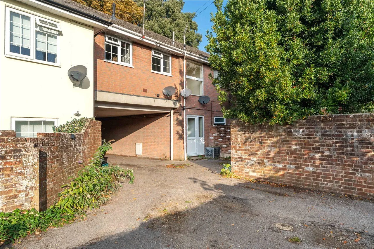 Redcotts Lane, Wimborne, BH21, photo 10