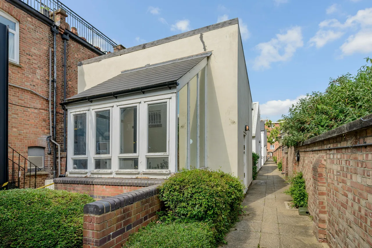 commercial property to rent — Fulham Park Studios, Fulham, London, SW6