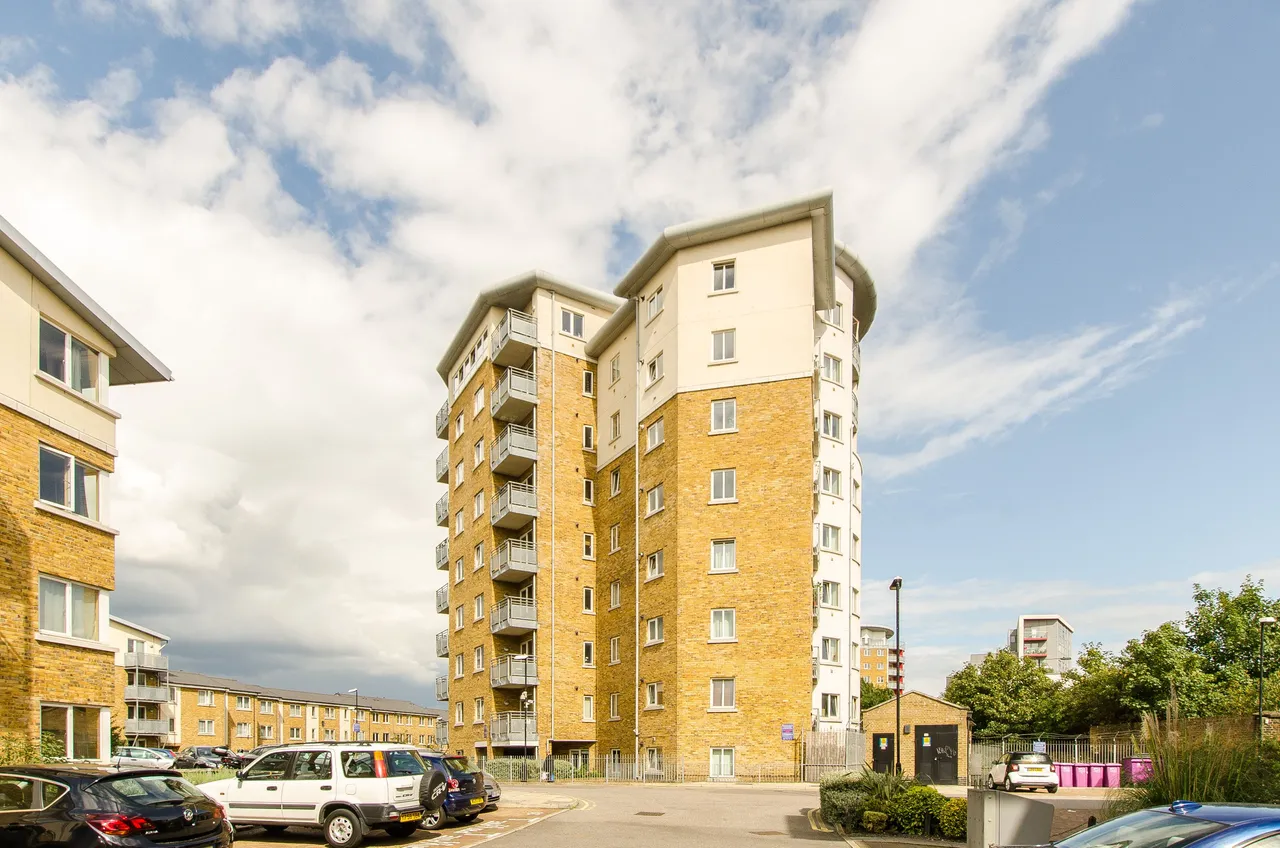 Flat 7 Augustine Bell Tower, 7 Pancras Way, London, photo 10
