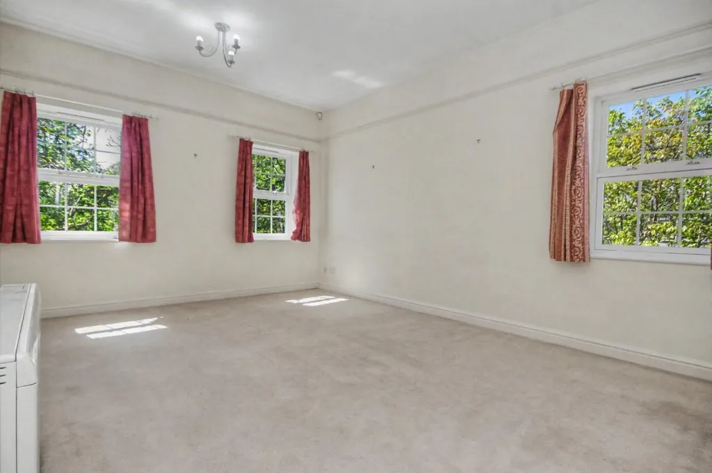 Scholars Court, Northampton, photo 3
