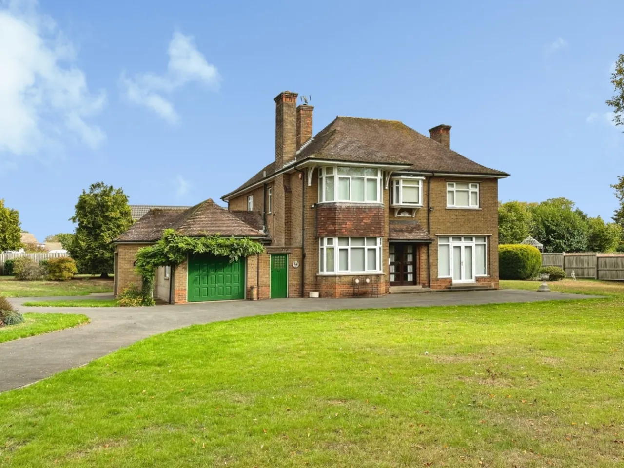5 bed house for sale, Gainsborough Road, Lea, DN21