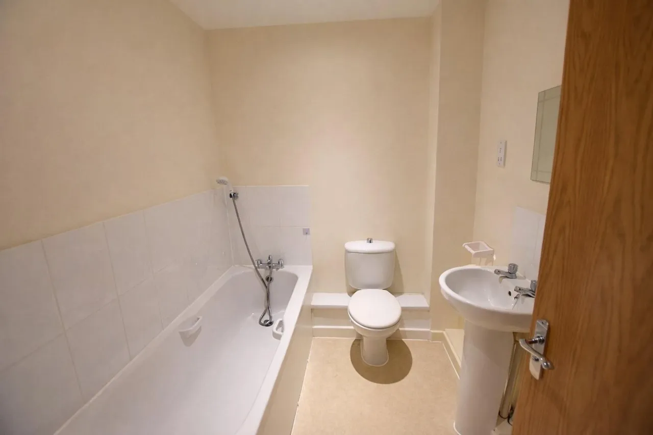 Harrisons Walk, Thrapston, NN14, photo 8