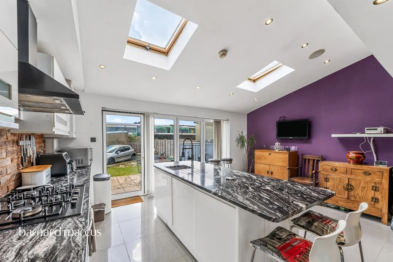 Edgehill Road, Mitcham, CR4, photo 10
