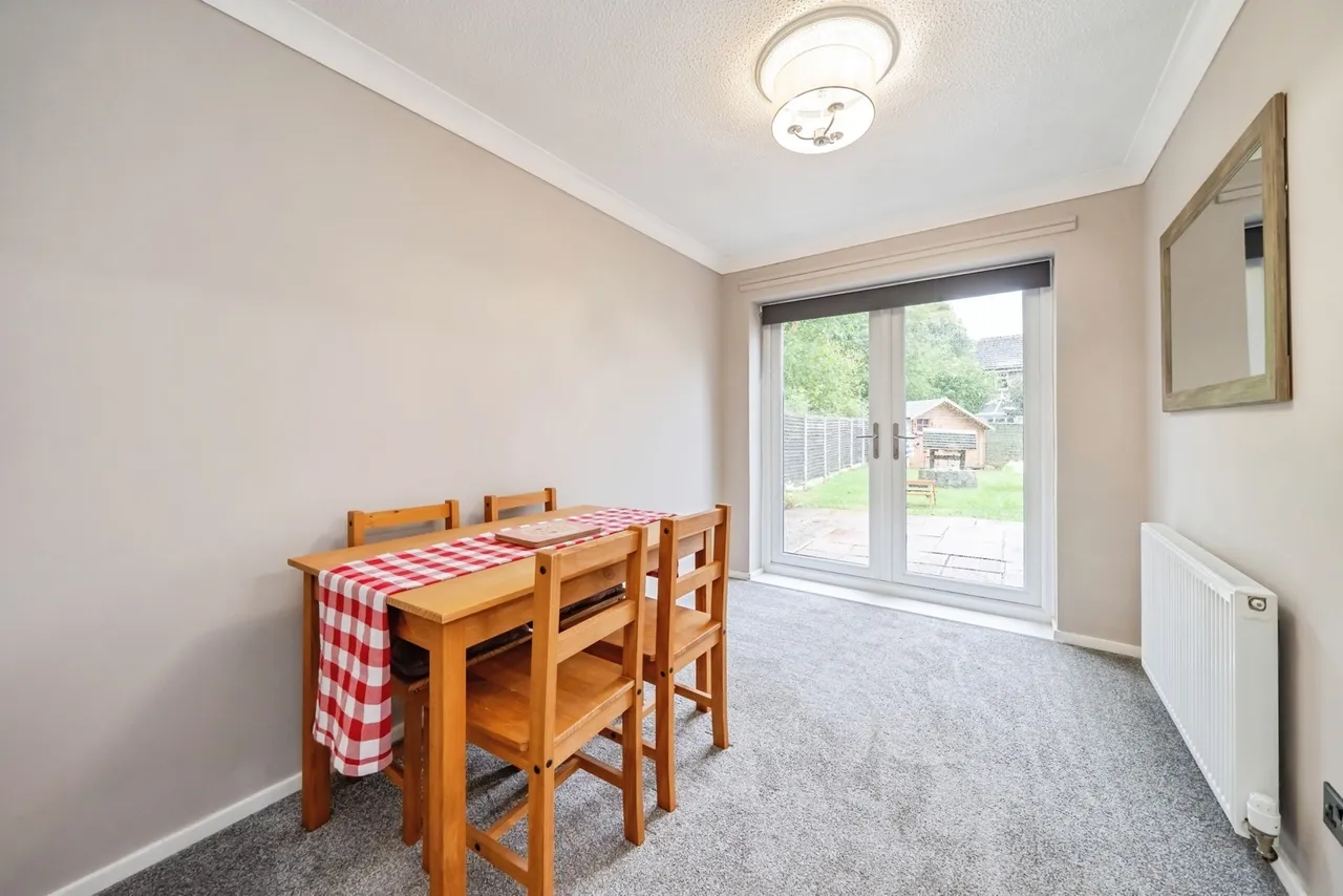 Kinross Close, Fearnhead, Warrington, Cheshire, WA2, photo 8