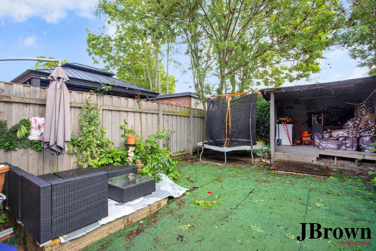 Deansbrook Road, Edgware, HA8, photo 8