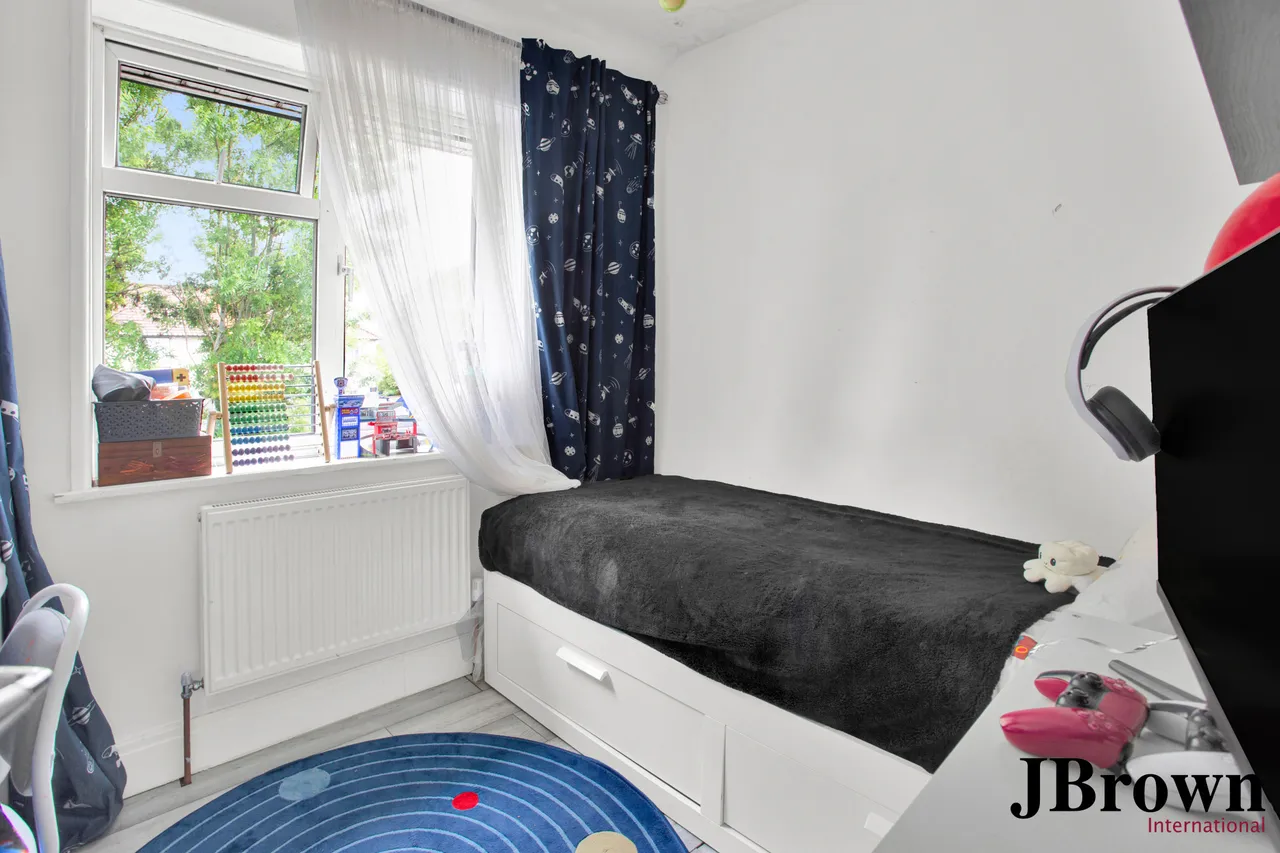 Deansbrook Road, Edgware, HA8, photo 14