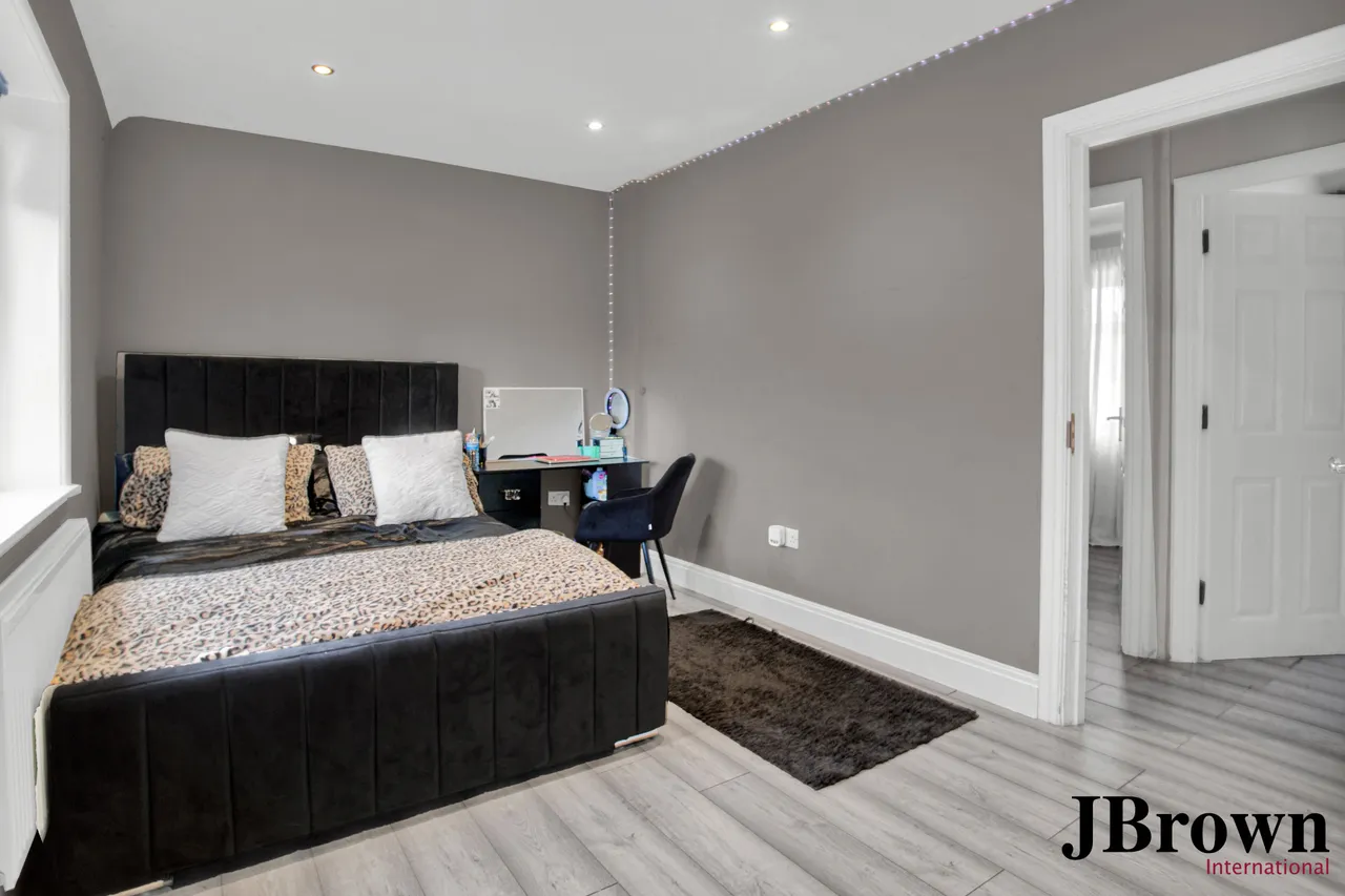 Deansbrook Road, Edgware, HA8, photo 12