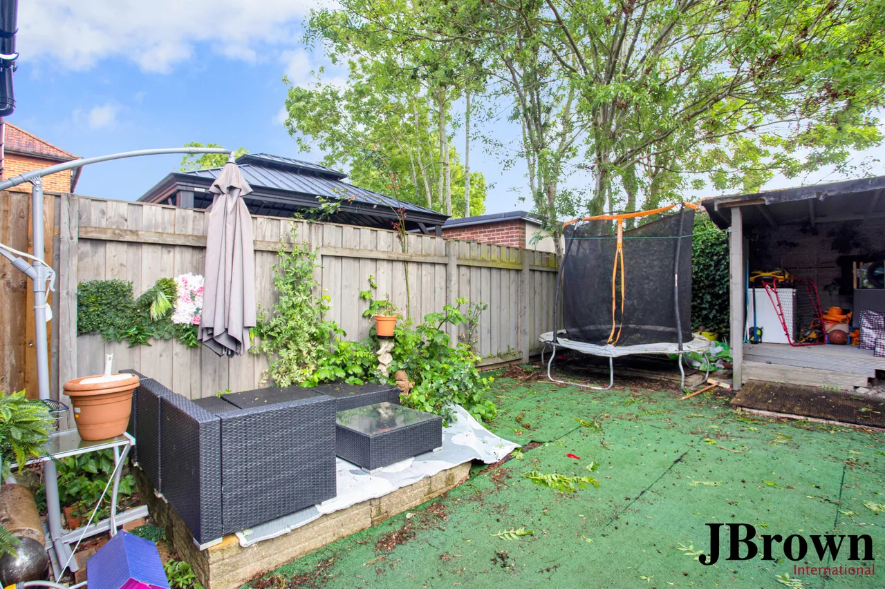 Deansbrook Road, Edgware, HA8, photo 10
