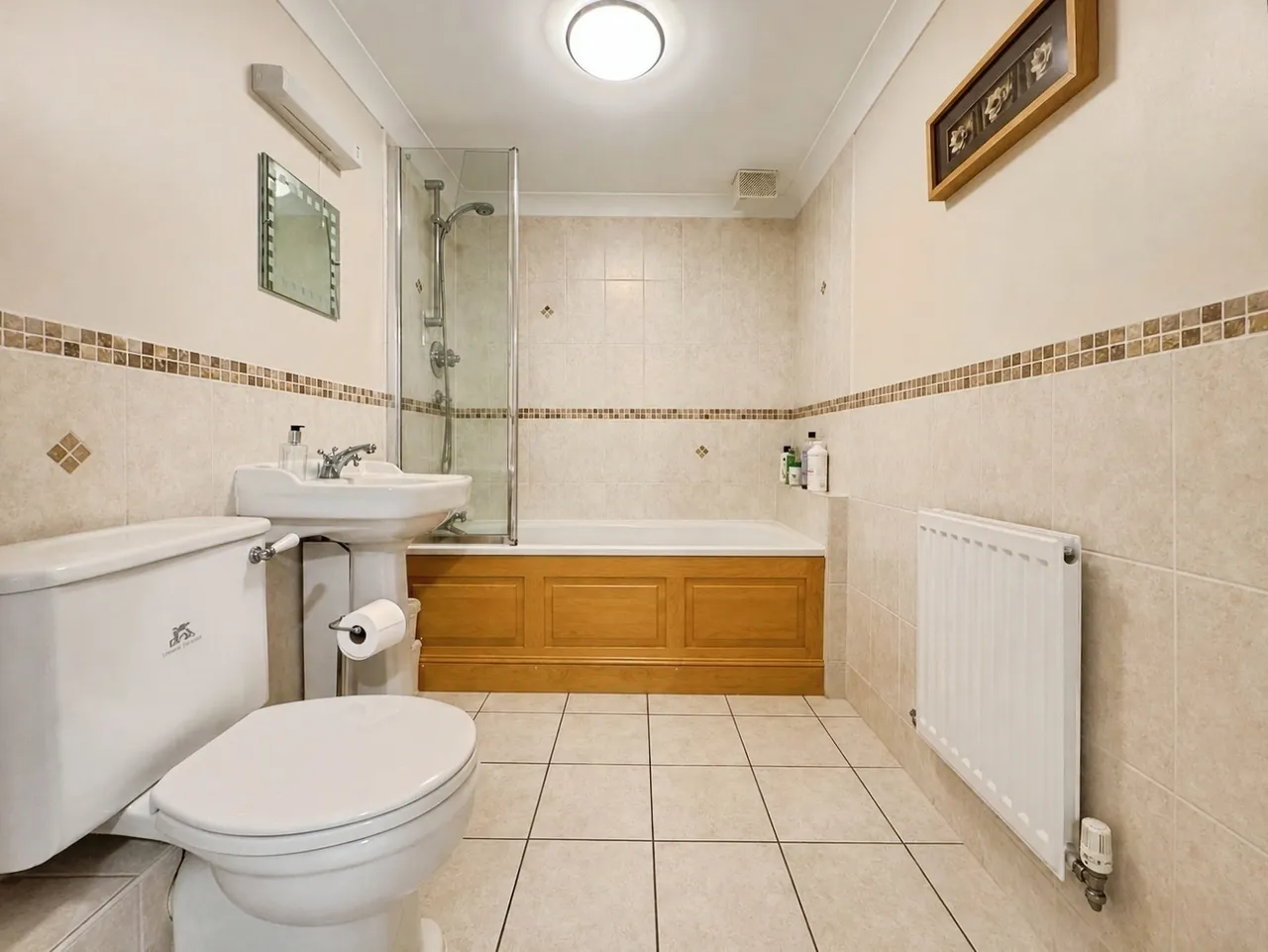Canterbury Gardens, Farnborough, Hampshire, GU14 6TZ, photo 6