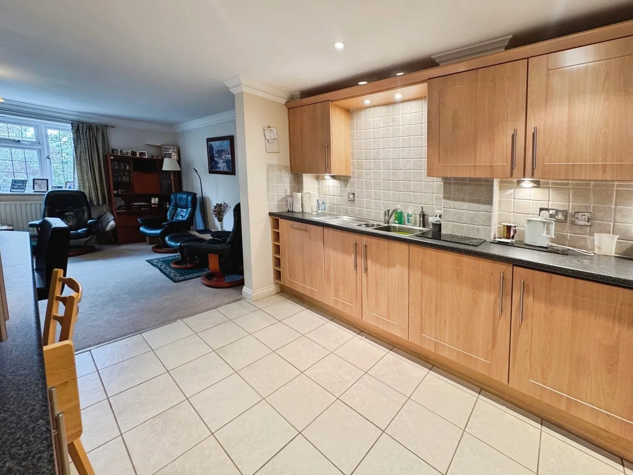 Canterbury Gardens, Farnborough, Hampshire, GU14 6TZ, photo 11