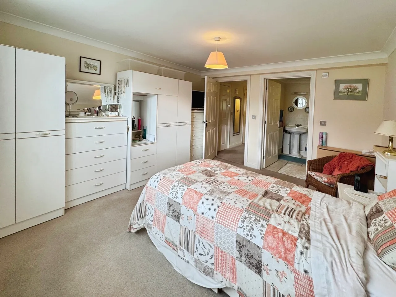 Canterbury Gardens, Farnborough, Hampshire, GU14 6TZ, photo 9