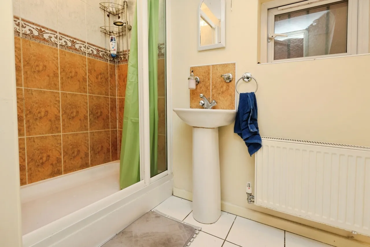 Wall Close, Smethwick, B67, photo 8