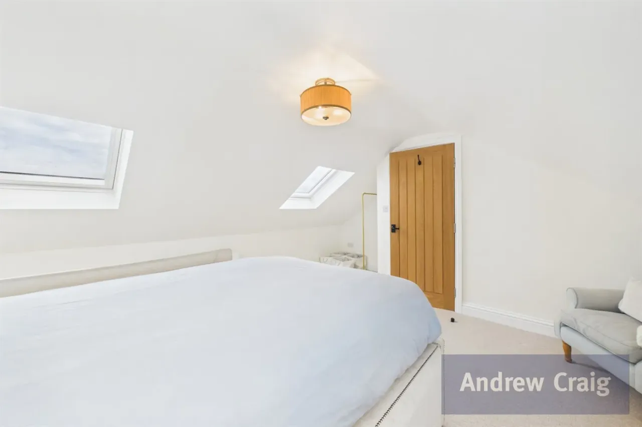 Whitby Avenue, South Bents, SR6, photo 22