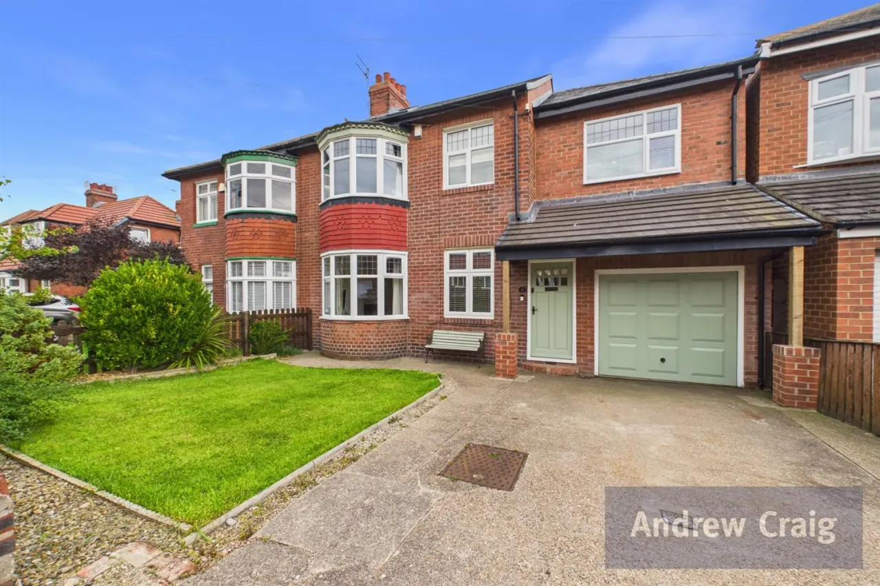 4 bed house for sale, Whitby Avenue, South Bents, SR6