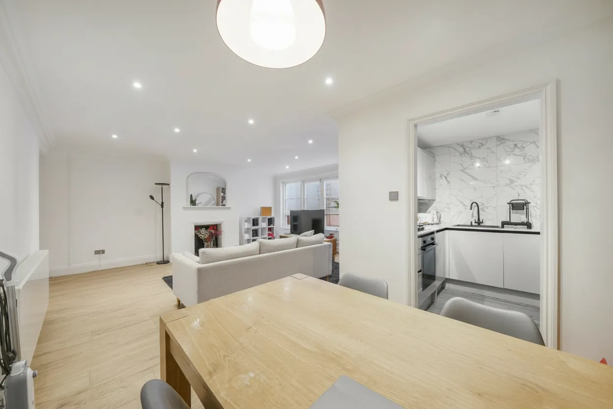 2 bed flat for sale, Inverness Terrace, Bayswater, W2