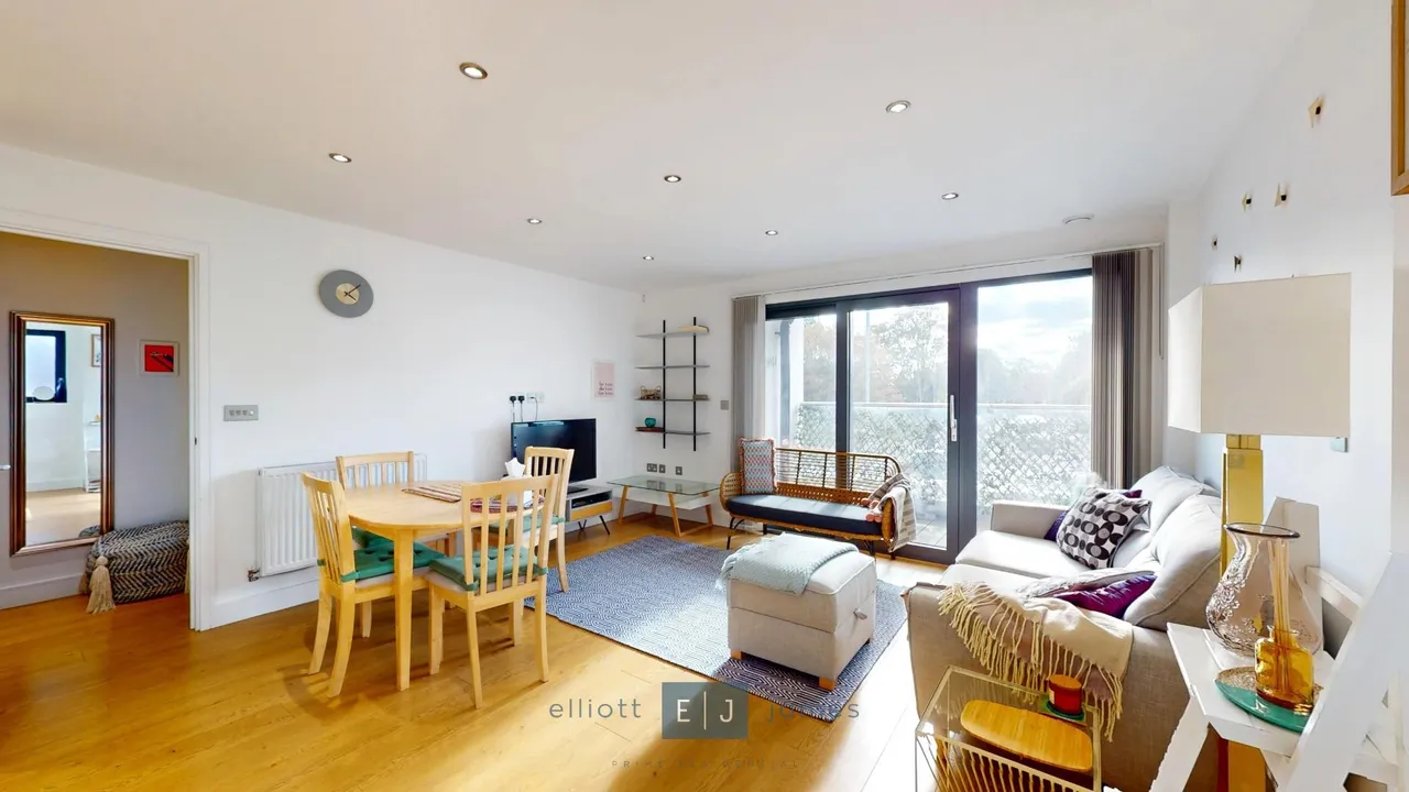 The Broadway, Loughton, IG10, photo 5