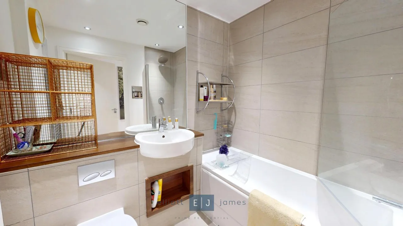 The Broadway, Loughton, IG10, photo 7