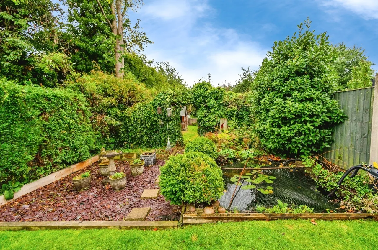 Lower Road, Hednesford, Cannock, Staffordshire, WS12, photo 8
