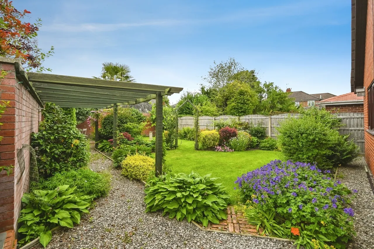 Elm Road, Penketh, Warrington, Cheshire, WA5, photo 2