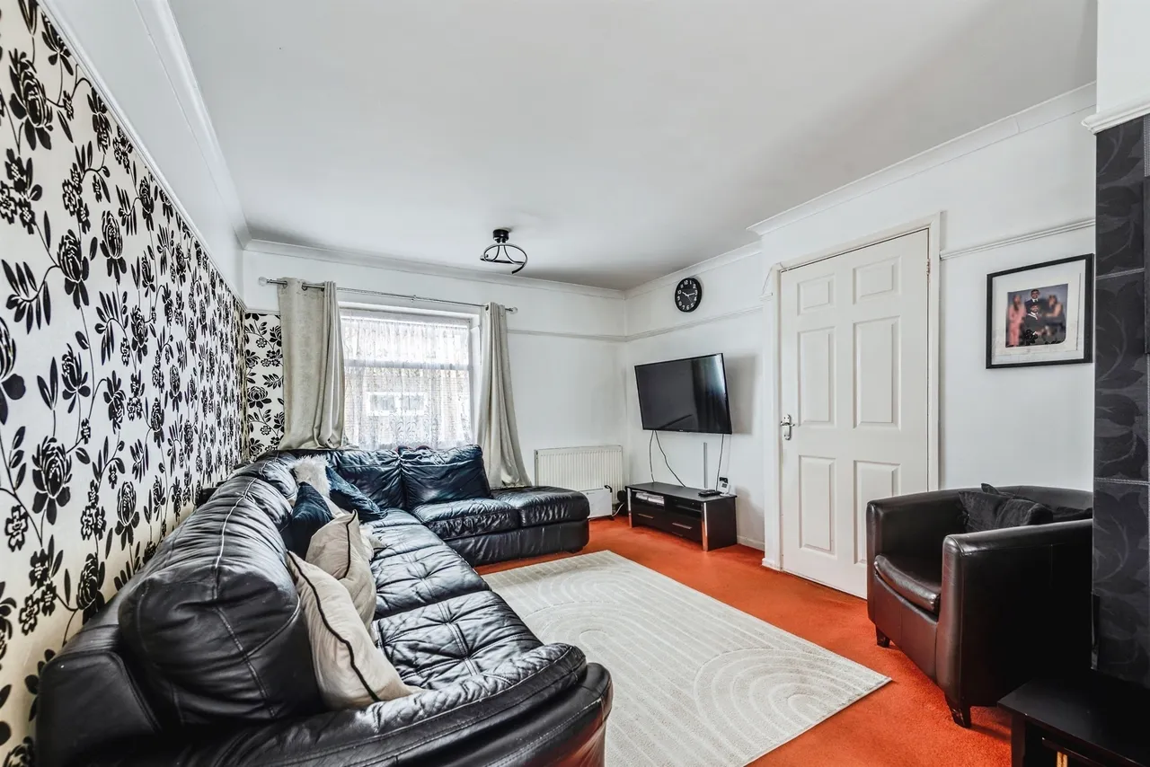 Manton Street, Swindon, SN2, photo 2