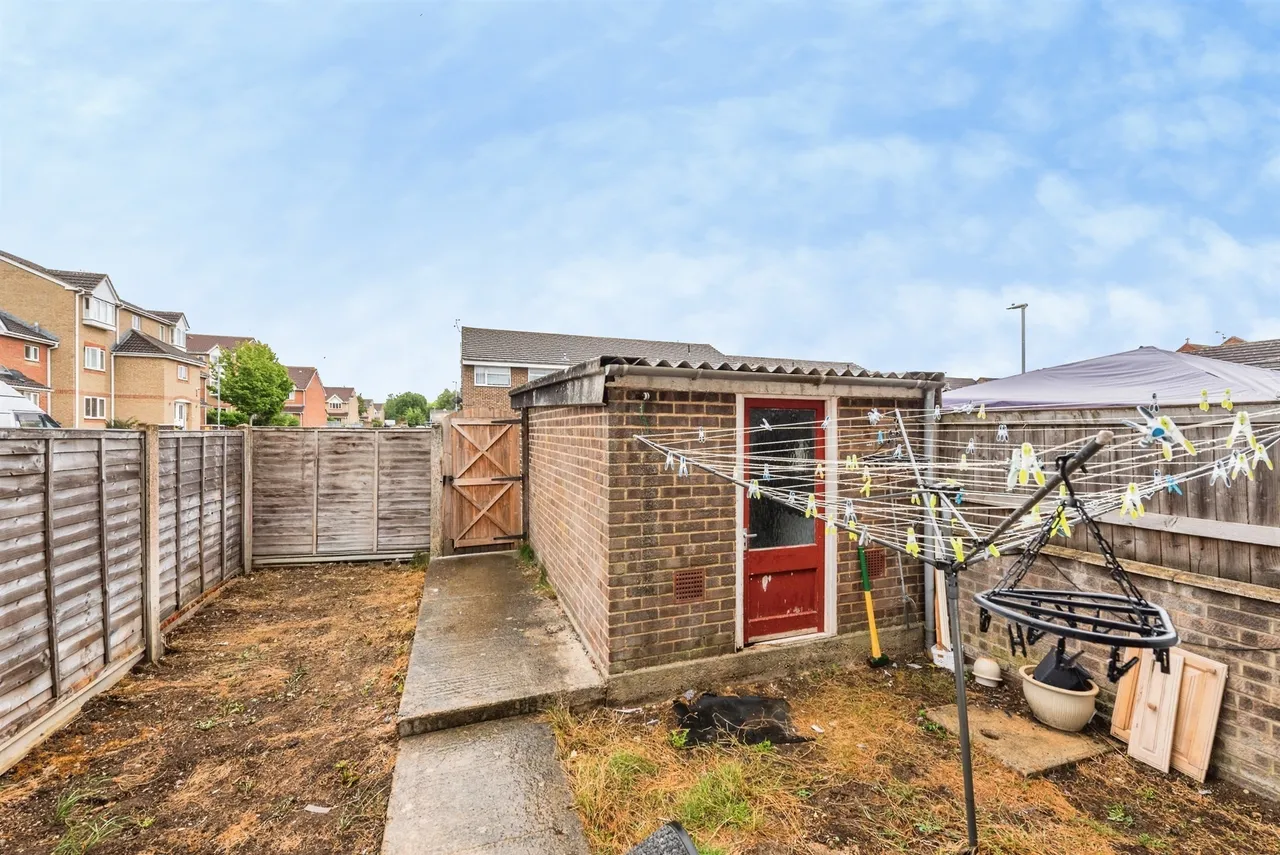 Manton Street, Swindon, SN2, photo 13