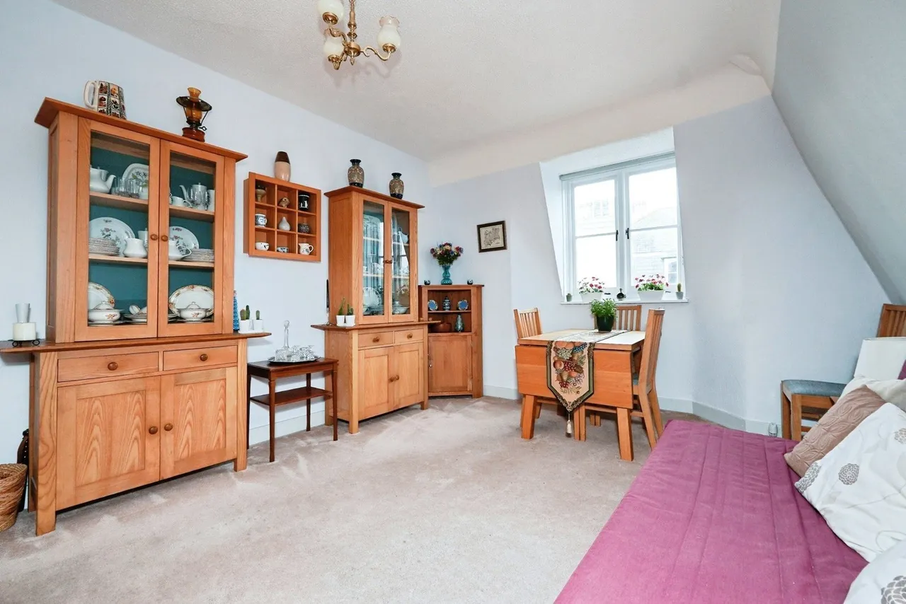 Clifton Crescent, Folkestone, Kent, CT20, photo 9