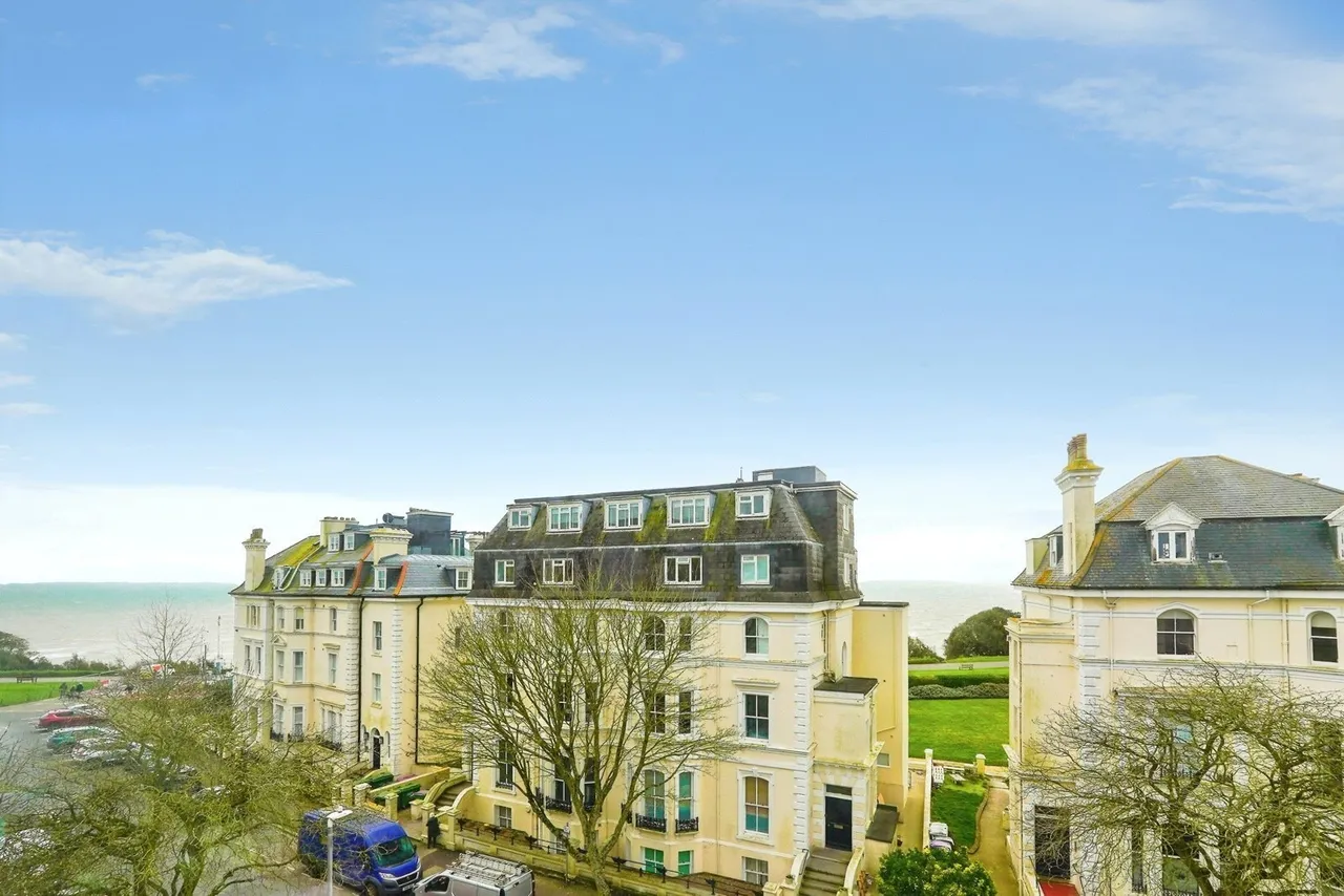 Clifton Crescent, Folkestone, Kent, CT20, photo 19