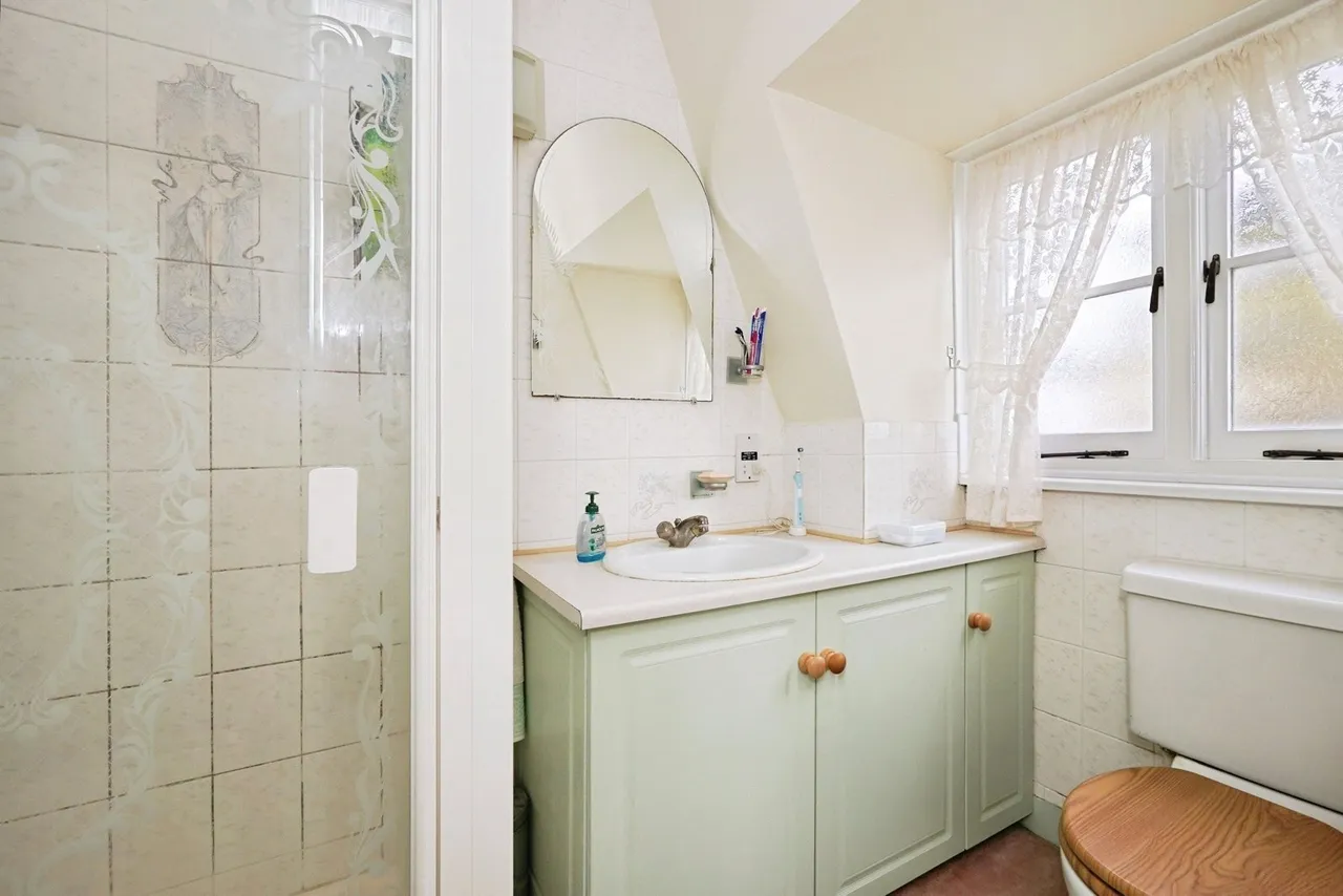 Clifton Crescent, Folkestone, Kent, CT20, photo 17