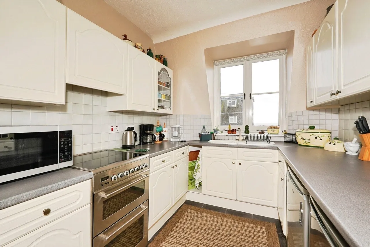 Clifton Crescent, Folkestone, Kent, CT20, photo 13