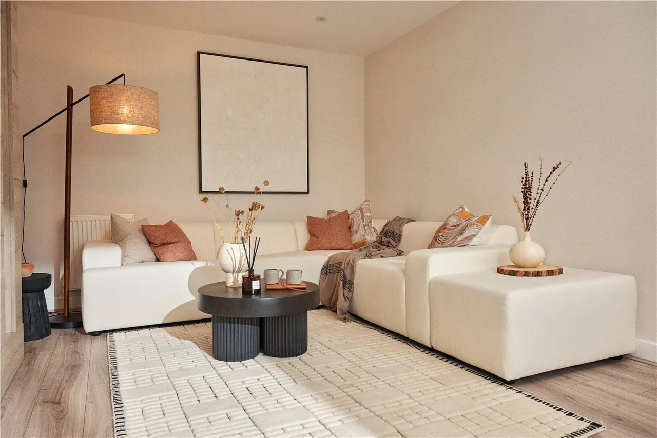 The Avenue, Wingerworth, S42, photo 2
