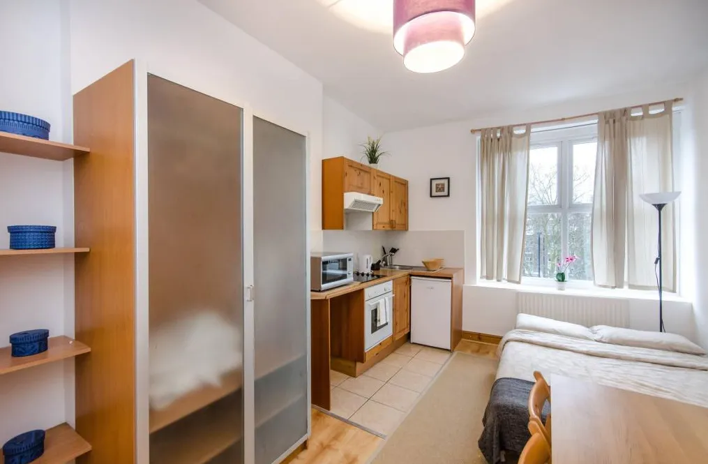 property to rent, West Cromwell Road, Earls Court, SW5