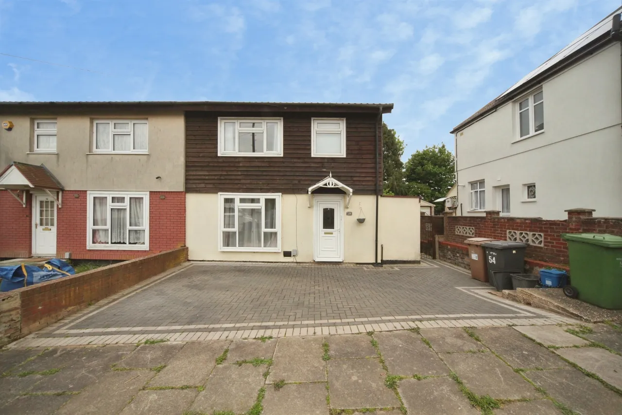 3 bed house for sale, Burnham Road, Luton, LU2