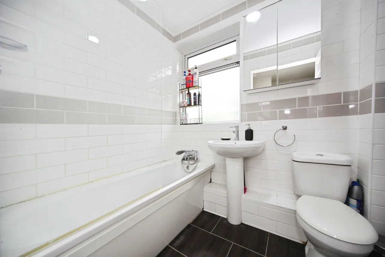 Burnham Road, Luton, LU2, photo 13