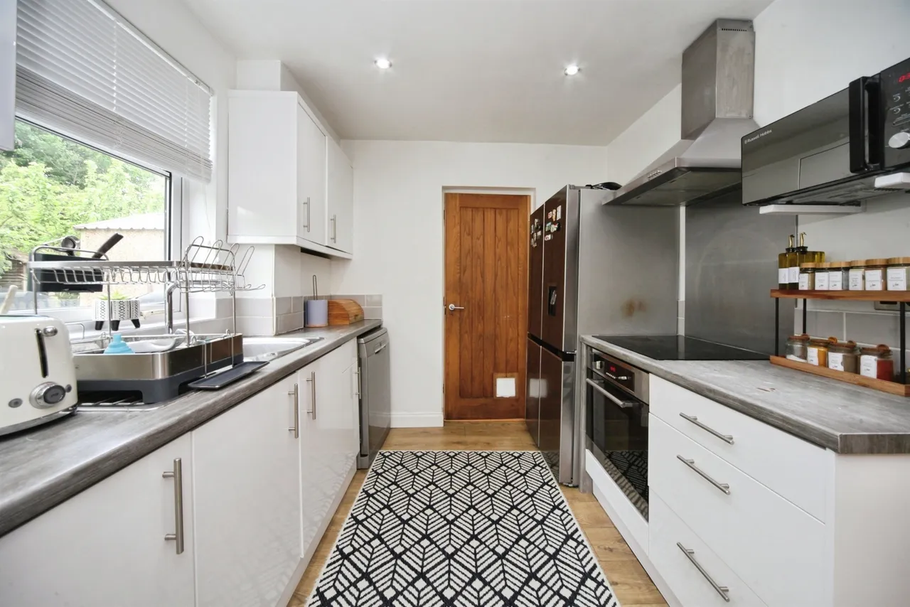 Burnham Road, Luton, LU2, photo 2